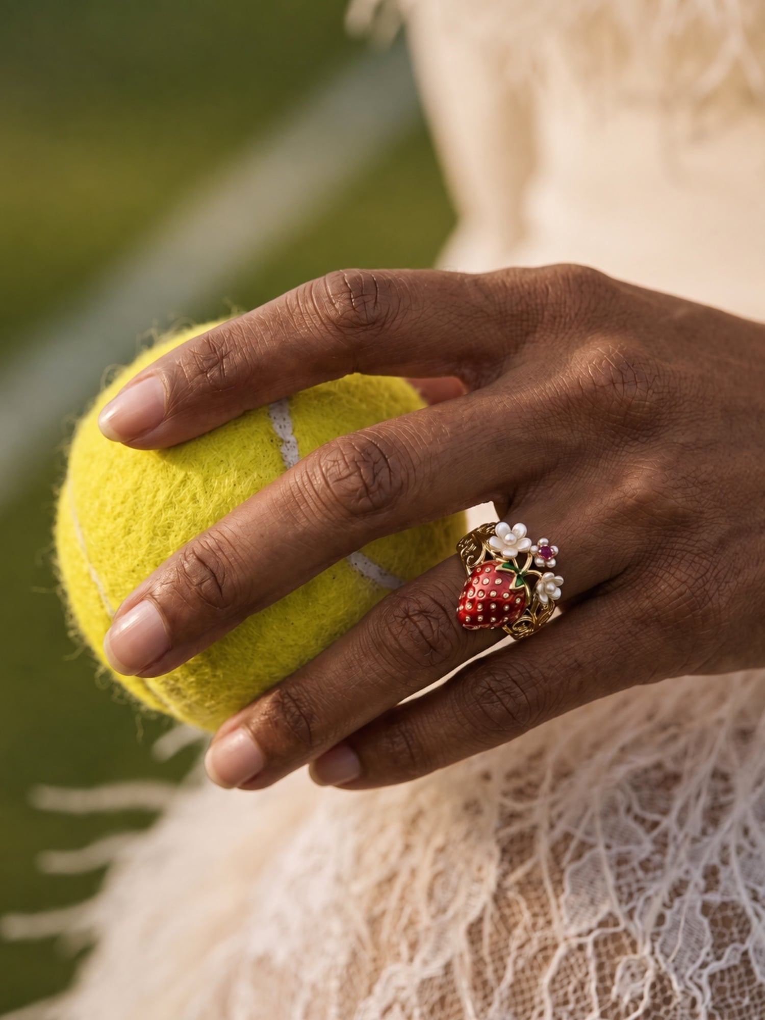 The sweetest match: The ring and the ball
